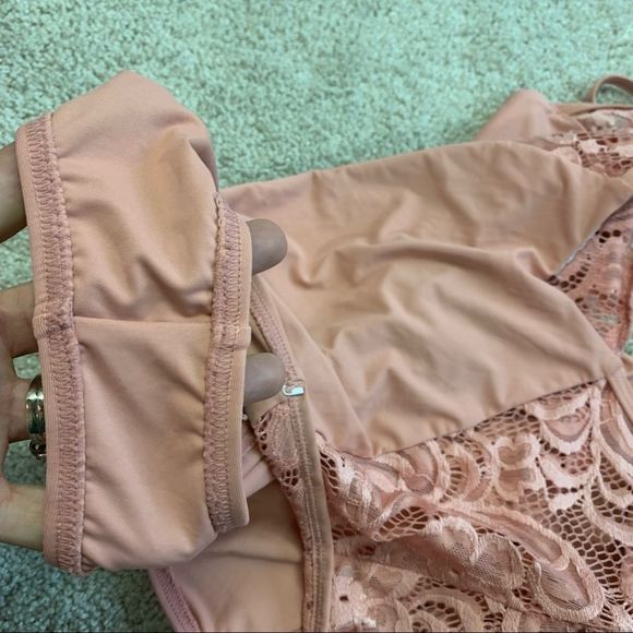 PINK dusty rose ruffle V-neck one piece swimsuit - Picture 9 of 9